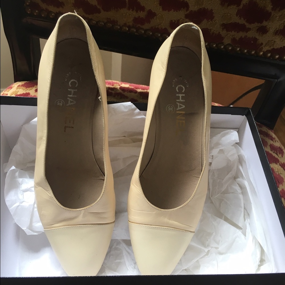 Chanel shoes - Picture 6 of 7